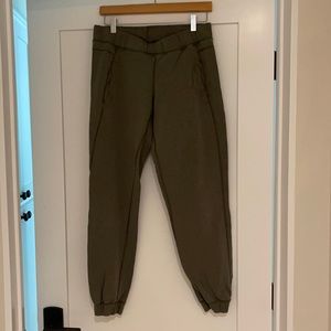 Lululemon army green sweat pants.